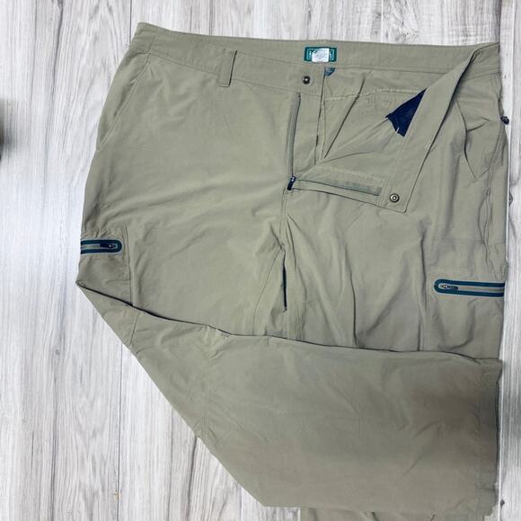 L.L. Bean Men's Water-Resistant Cresta Hiking Pants - 42x30 - Picture 6 of 12